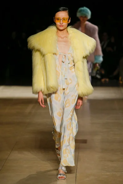 Look 41
